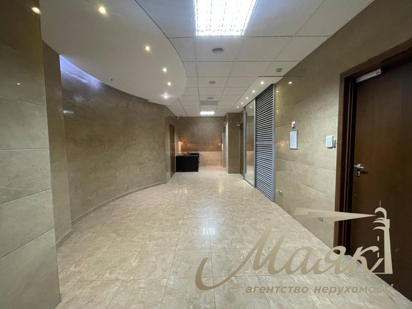 Оренда офісу 170м2 БЦ Сапфір, Хрестовий провулок 2 . Печерський район