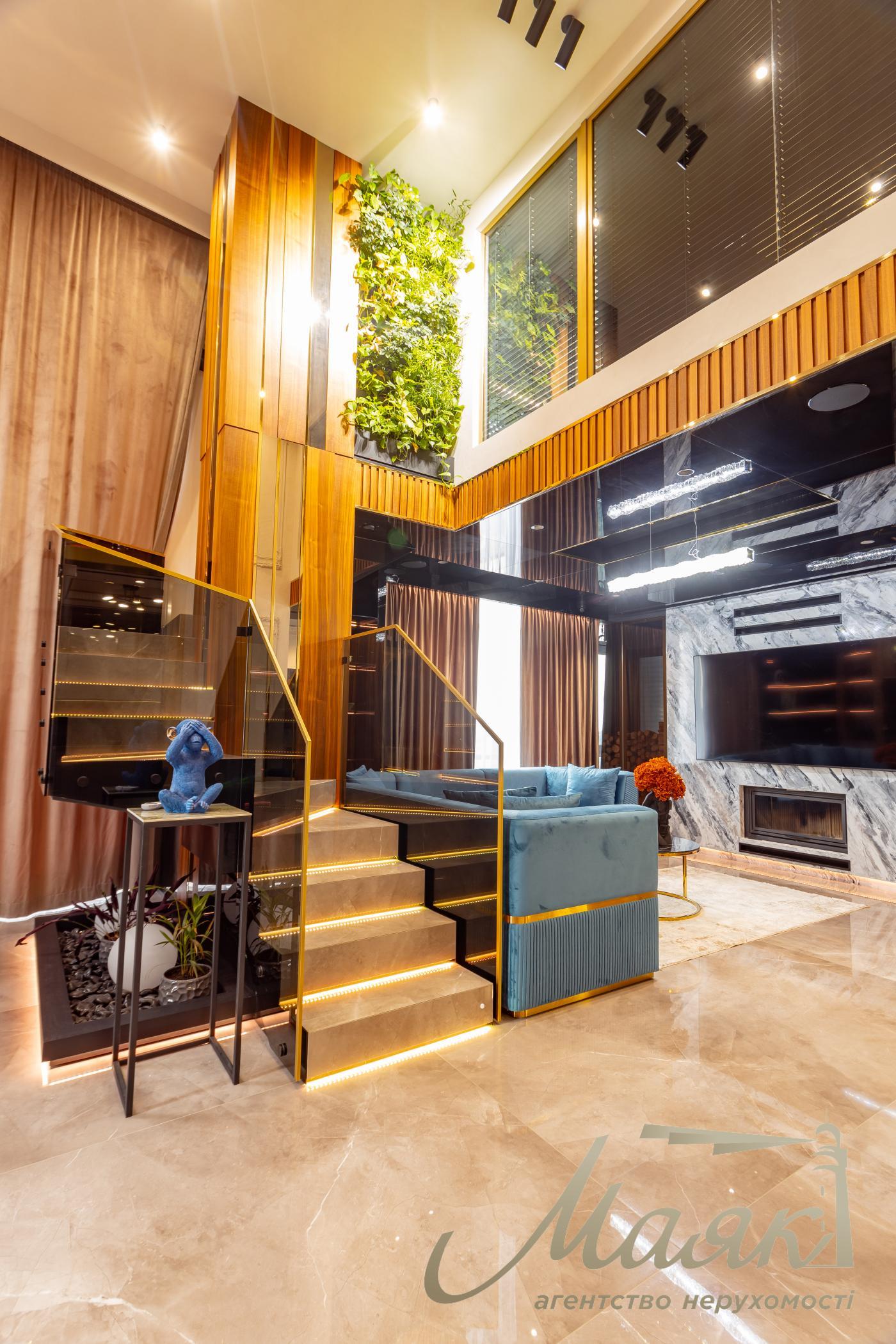 Продаж пентхауса 195 м² з терасою та дизайнерським ремонтом у ЖК Park Avenue VIP, Київ