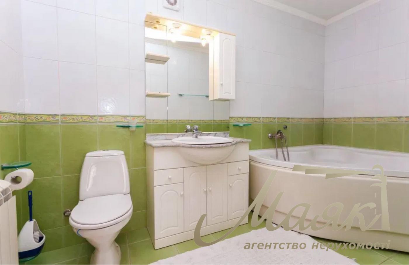 Sale of house for business 560 sq.m. 2 floors. Center. Solomyansky.