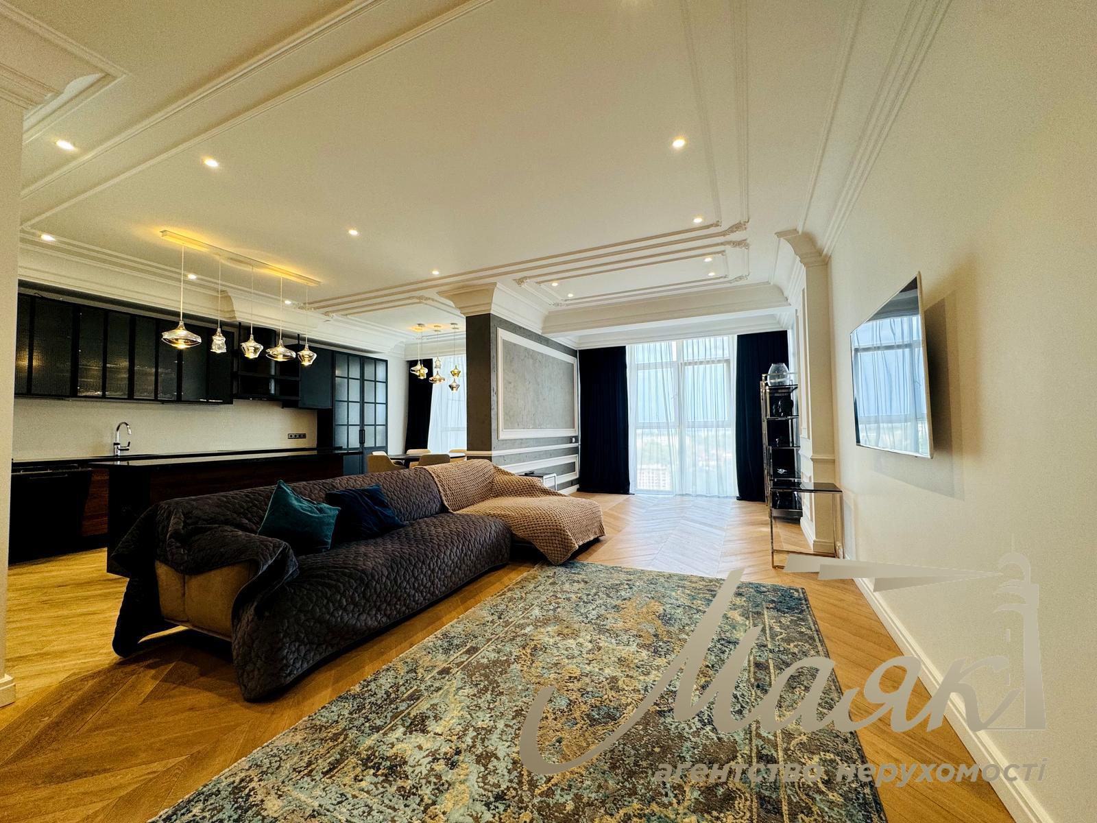 Rent 3-bedroom apartment LCD Novopecherskie Lipki, Verkhoglyada street (Dragomirov)