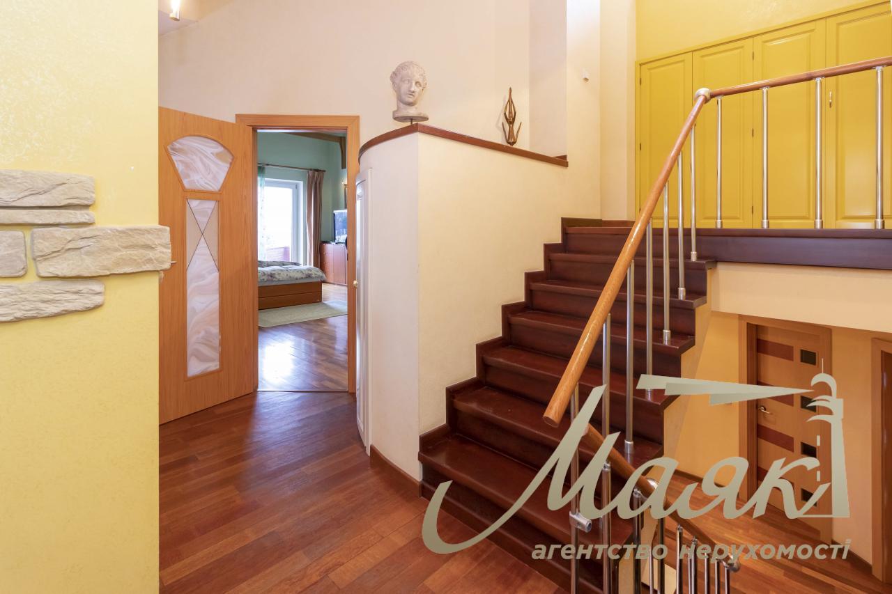 Sale of a house in the residential complex "Golden Gate", Kozin village.