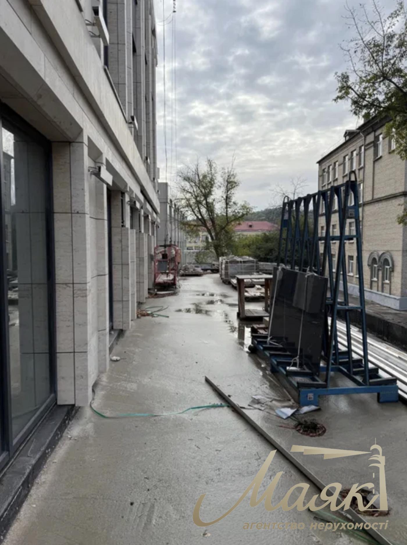 Продаж фасадного комерційного приміщення, 3300 м2, ЖК А136, Печерський район