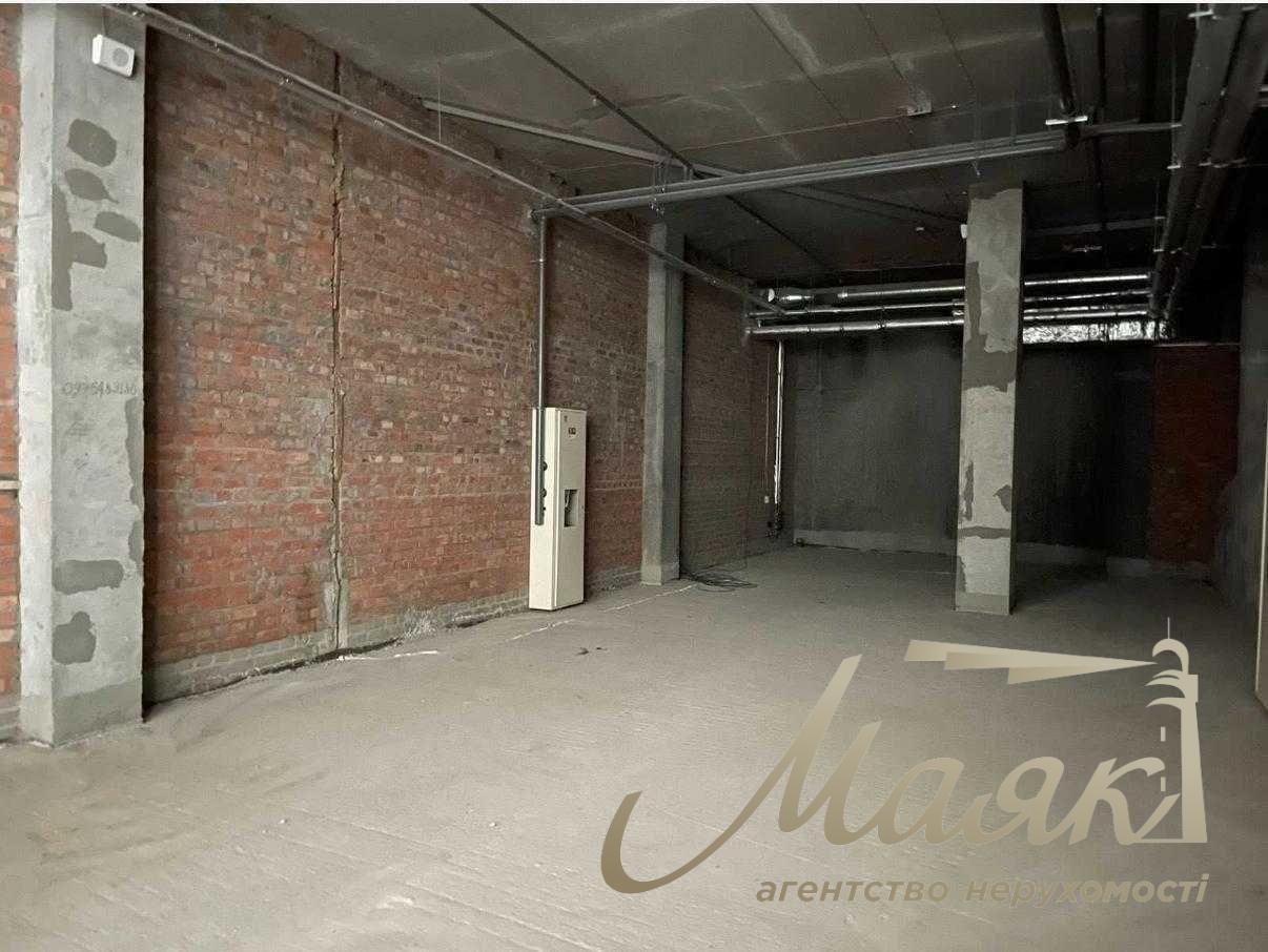 Аренда фасада 120м2 ЖК Манхеттен Сити, КПИ