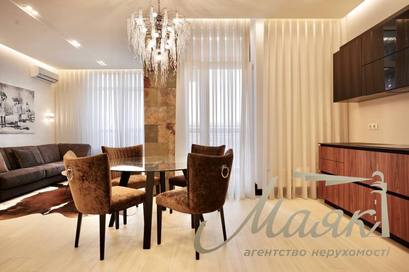 Продажа видовой 1-комнатной квартиры, 75 м2 в ЖК Central Park, Джона Маккейна, Кудри, Печерск