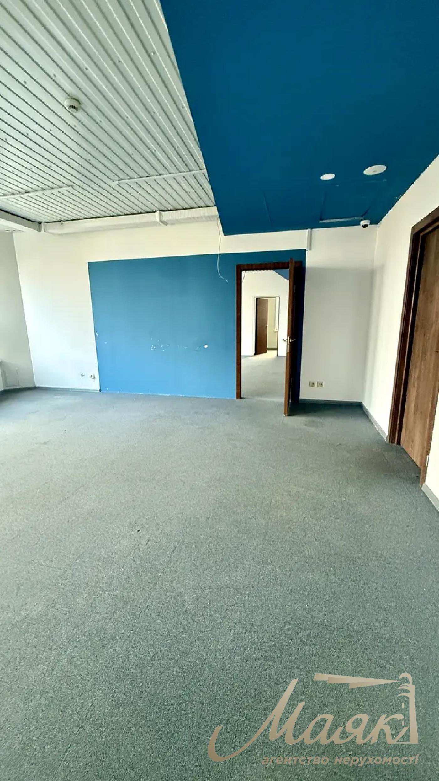 Оренда офісу 740 м.кв. Контрактова площа