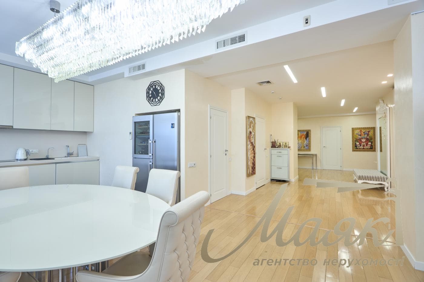 5-room family apartment for sale in the upscale Novopecherskie Lipki residential complex, Andriy Verkholyad/Dragomirov Street, Pechersk, Kyiv