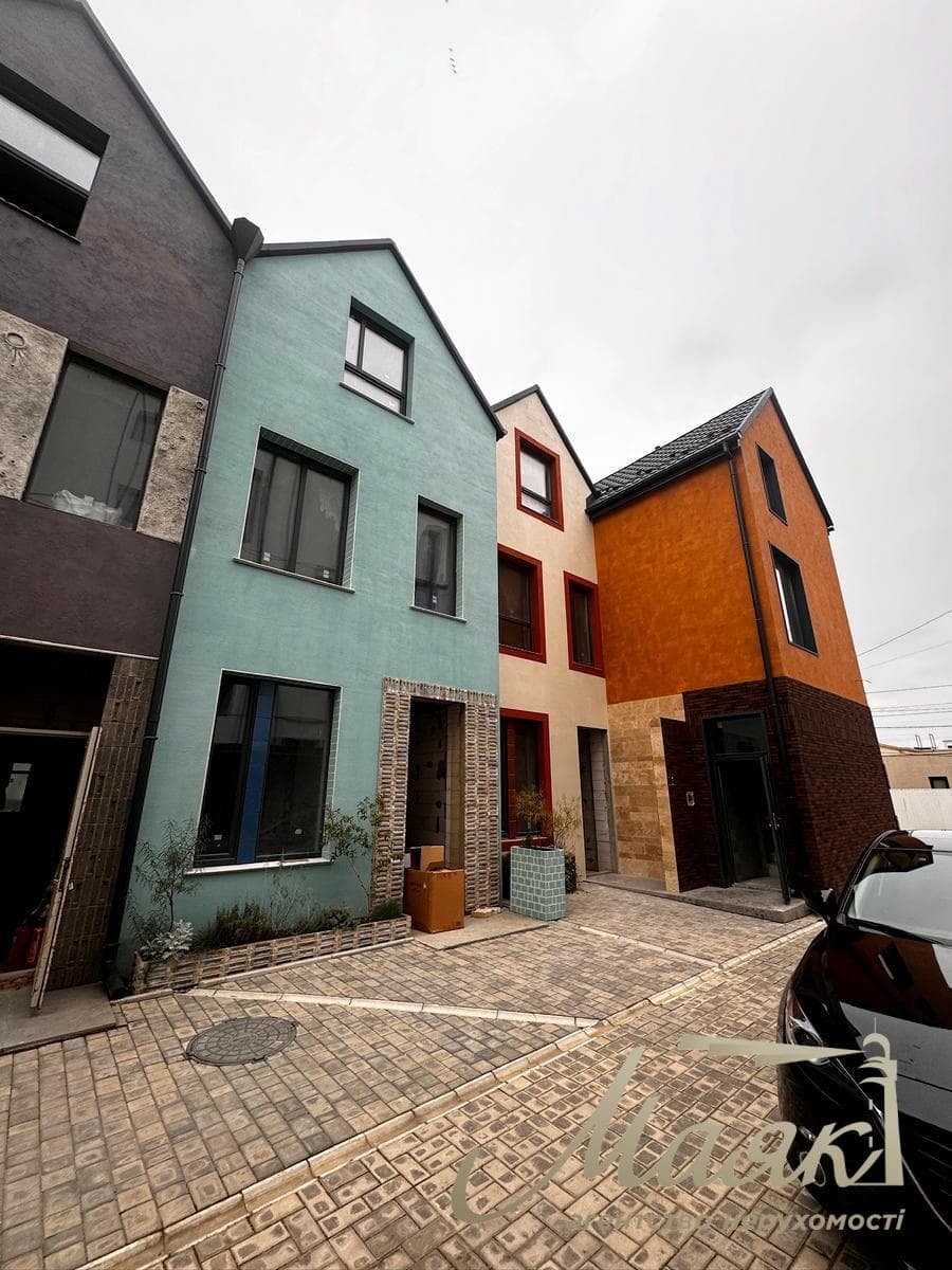 For sale townhouse 174m2 in Khodosova village, LCD "KaDenyuk Homes", Obukhiv direction, Kyiv region