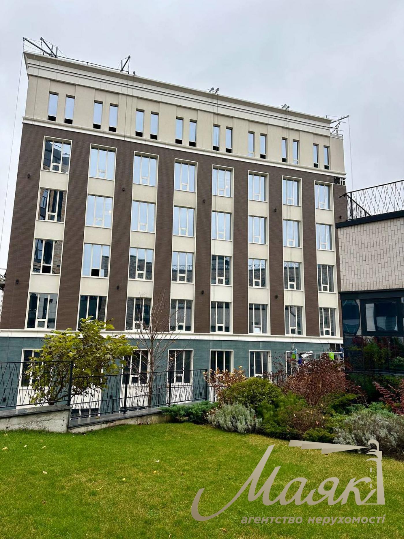 Rent NEO 3 500m2 in BC City Garden str.Akademika Knisheva 6, Goloseevsky district.