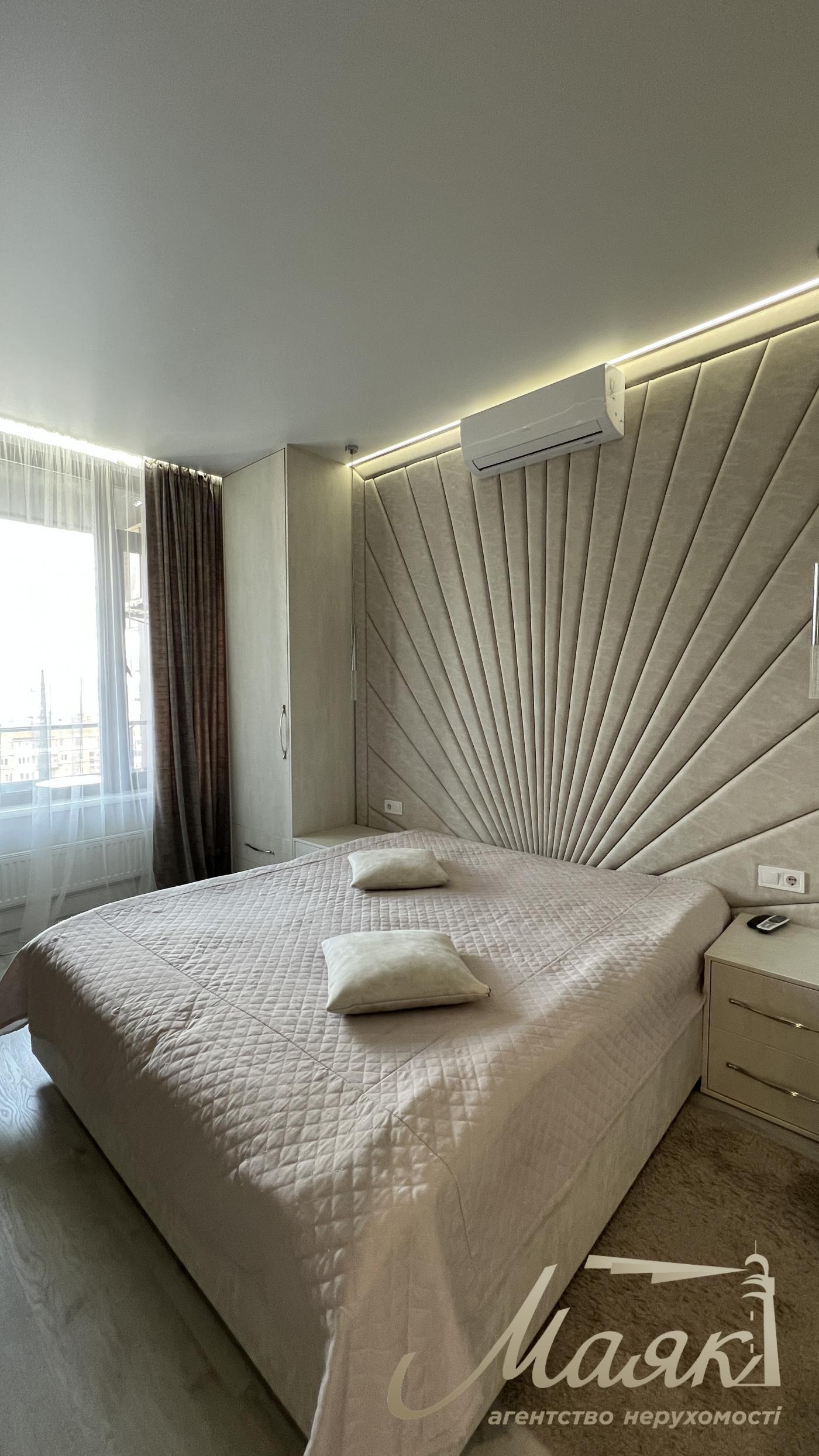 Rent 3k apartment 85m2 in elite residential complex Tetris Hall