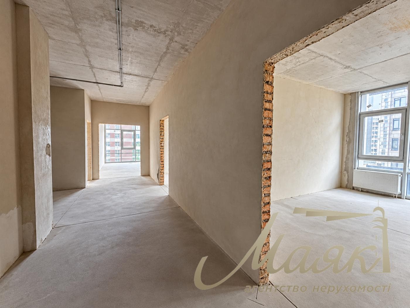 Продаж квартири площею 160 м² без ремонту в ЖК «Бульвар Фонтанів», Печерськ, Саперне Поле,