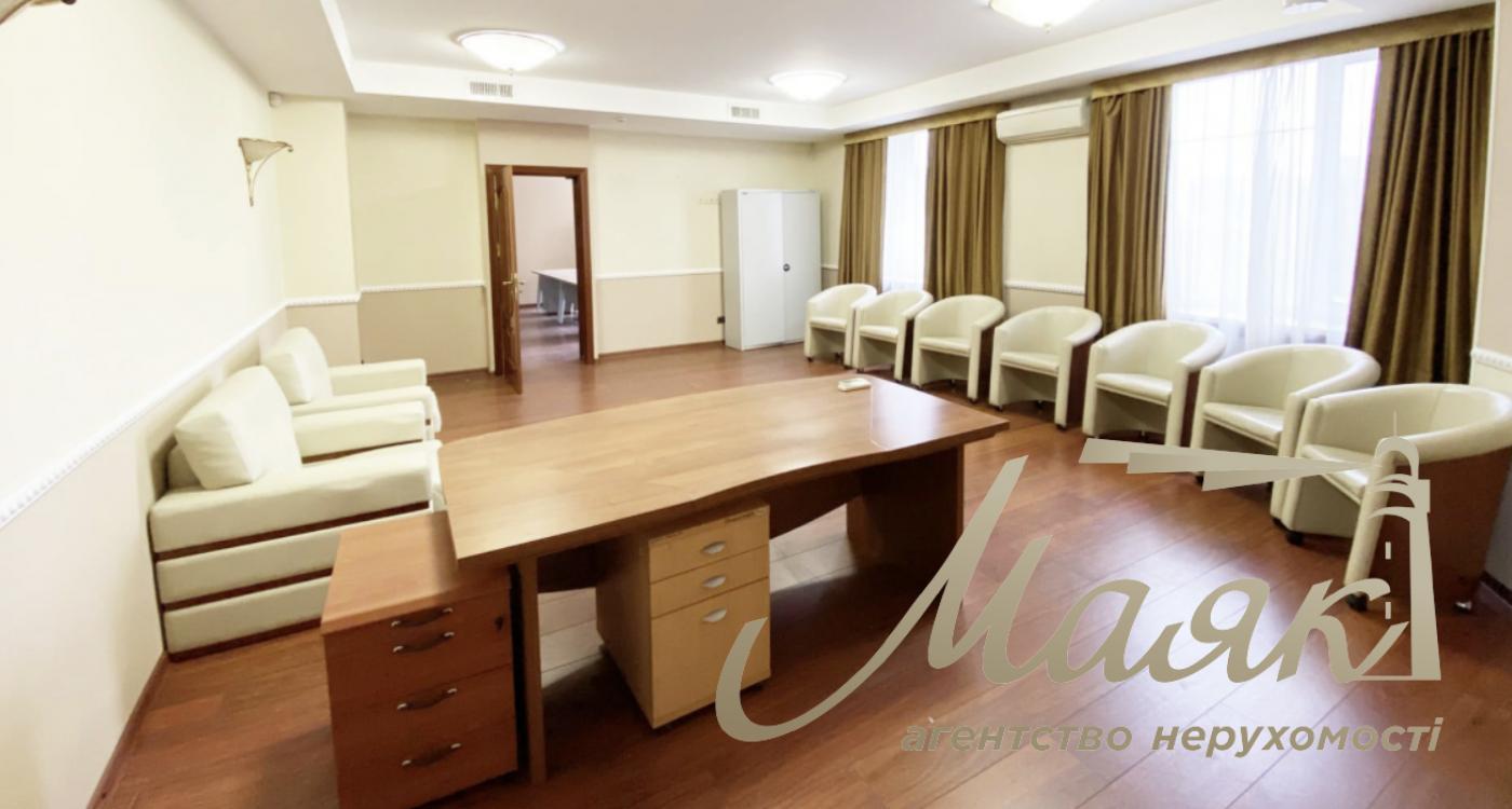 Оренда ОСЗ 5500м2 по вул.Міхнвоського 38, Звіринецька.