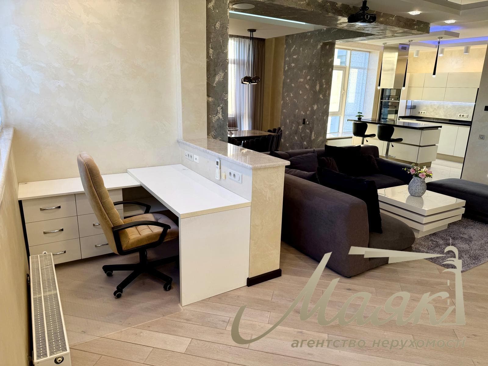 Оренда 3-кімнатної квартири площею 121 м² у ЖК «Новопечерські Липки», вул. Андрія Верхогляда (Михайла Драгомирова), 3, Печерськ