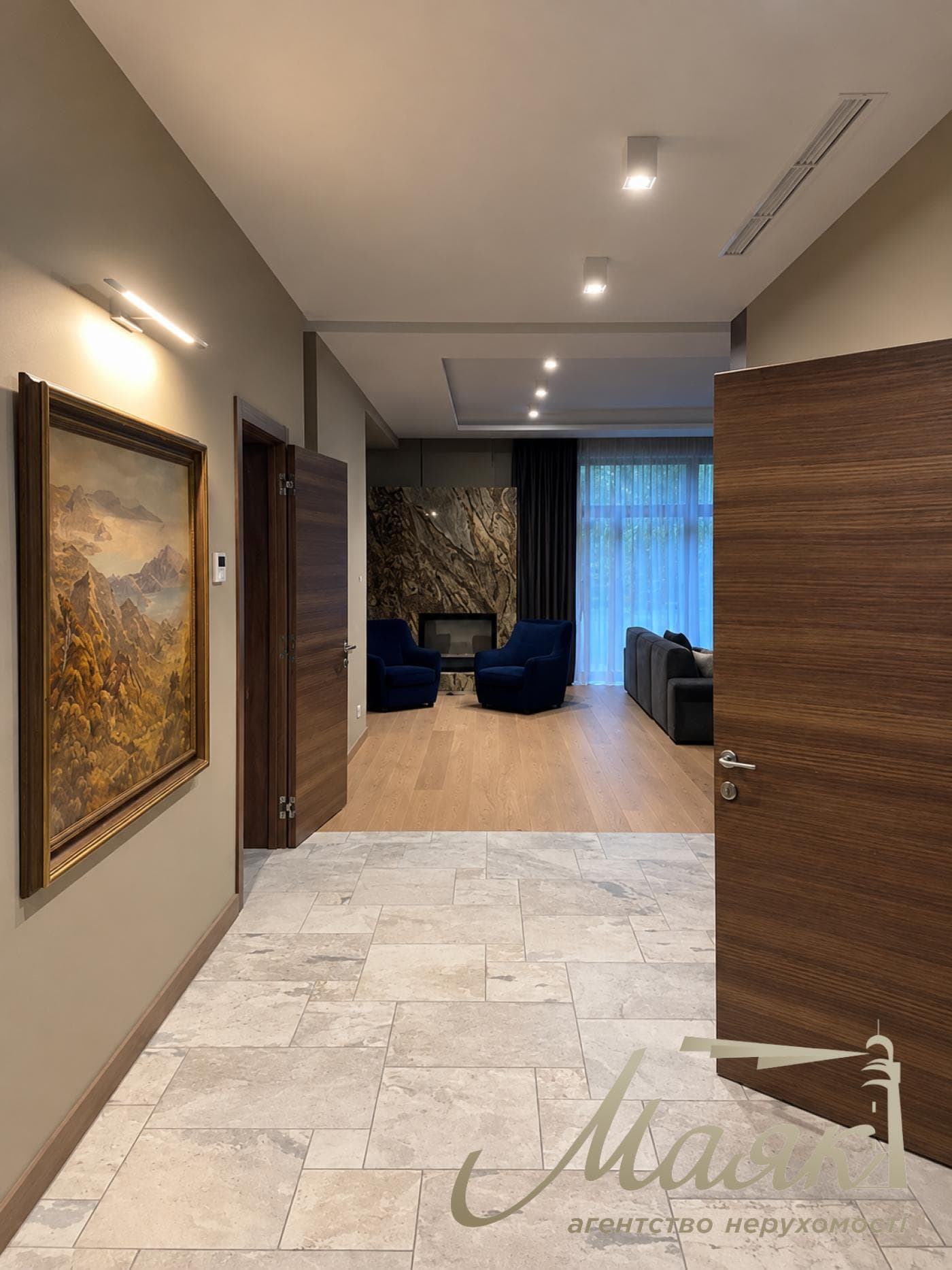 Оренда 2-поверхового будинку площею 375 м², житловий комплекс «Сонячна Долина», Романків