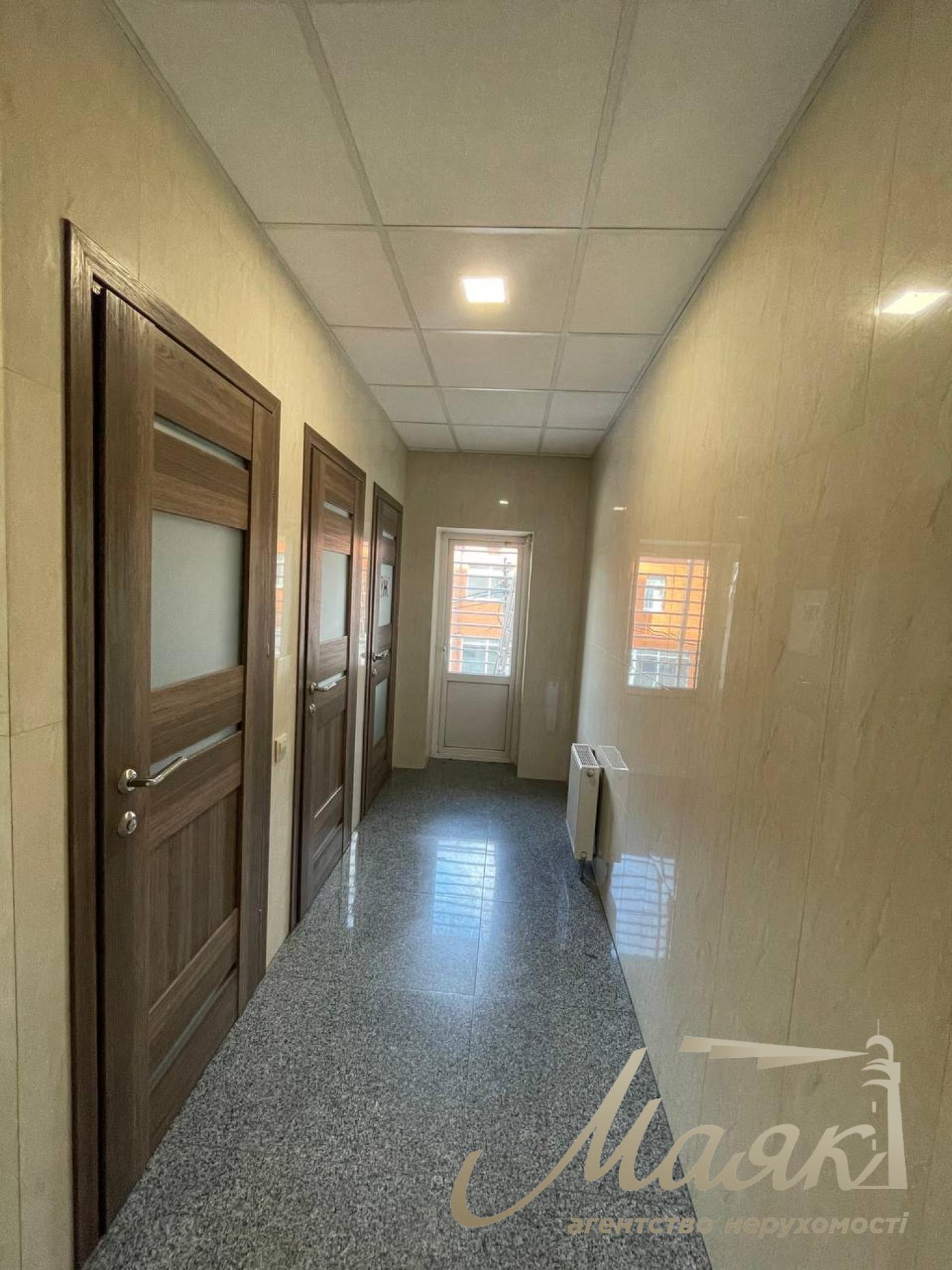 Office for rent 540 sq.m Business Center Star Center Solomenskyi district, Lobanovskyi Avenue