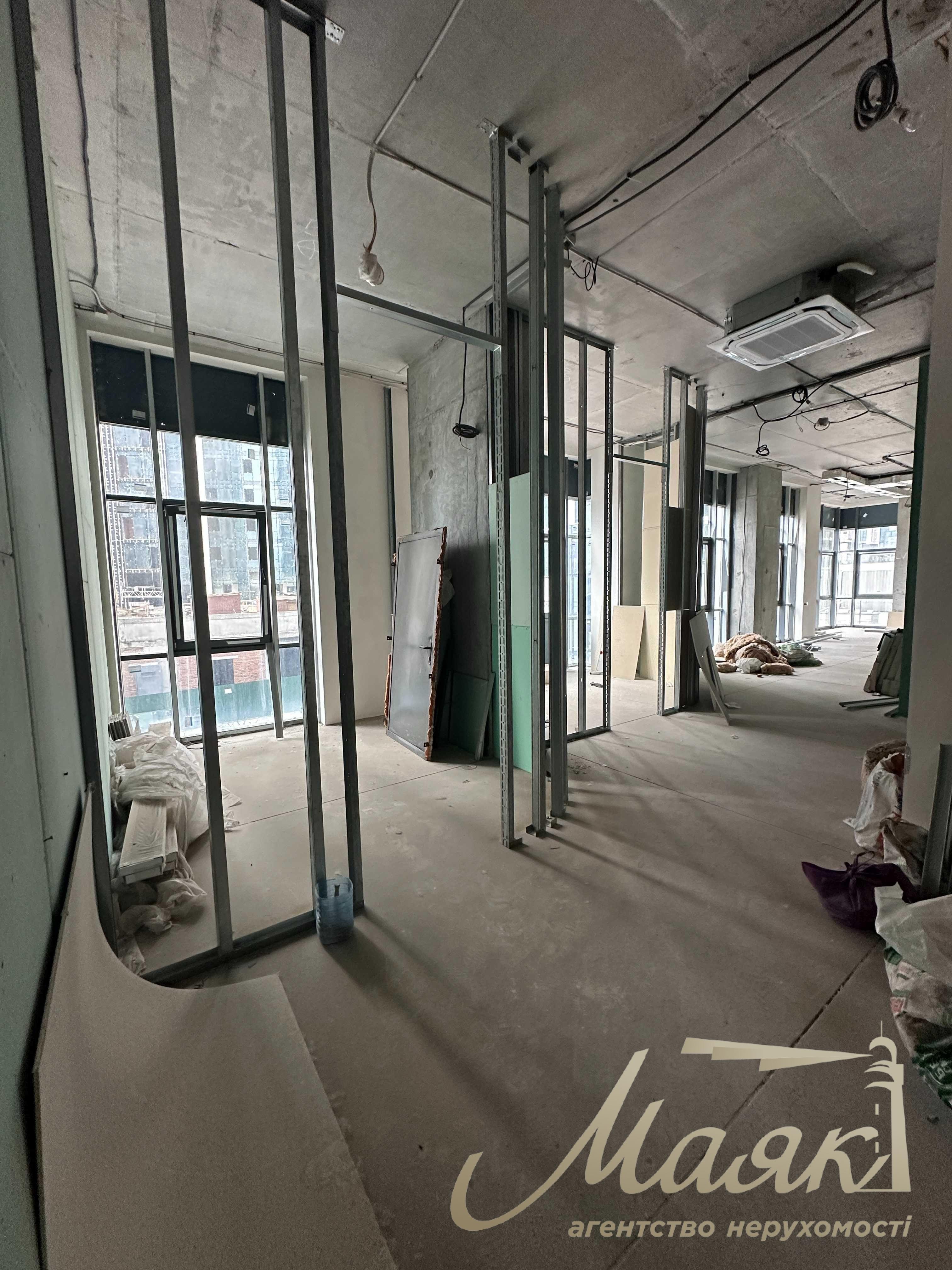 Rent front commercial premise 157 m2 LCD "Novopecherskie Lipki" Andriy Verkhoglyada str. 19-A, Kyiv