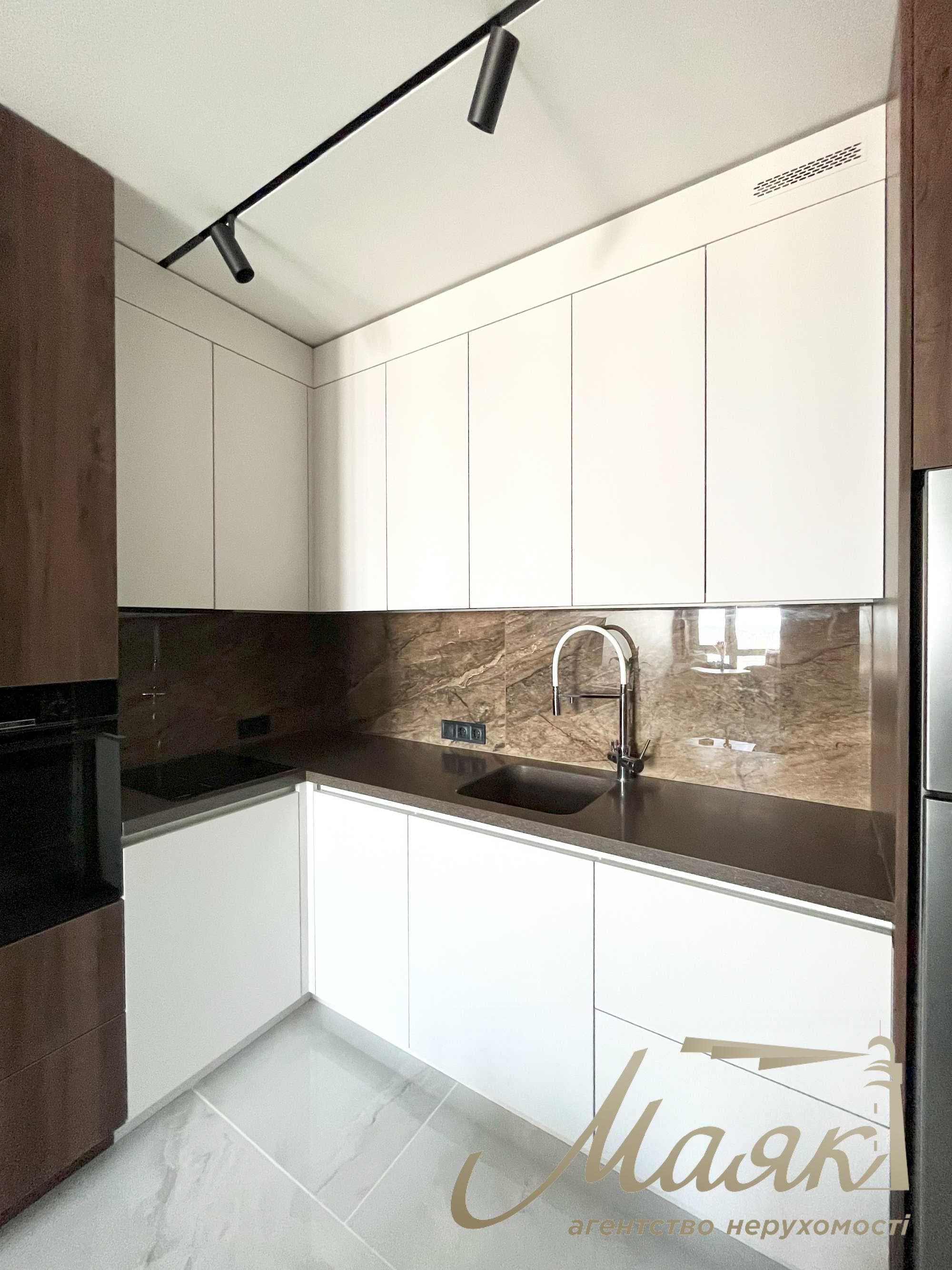 Продаж ЖК Славутич 40м2 з ремонтом