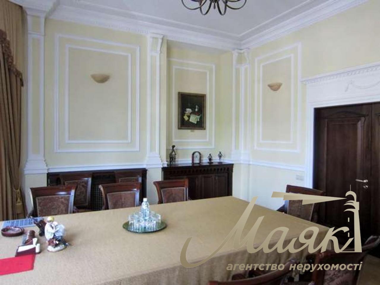 Продається VIP-офіс в Урядовому кварталі Києва на вул. Шовковичній! Липки. Печерськ