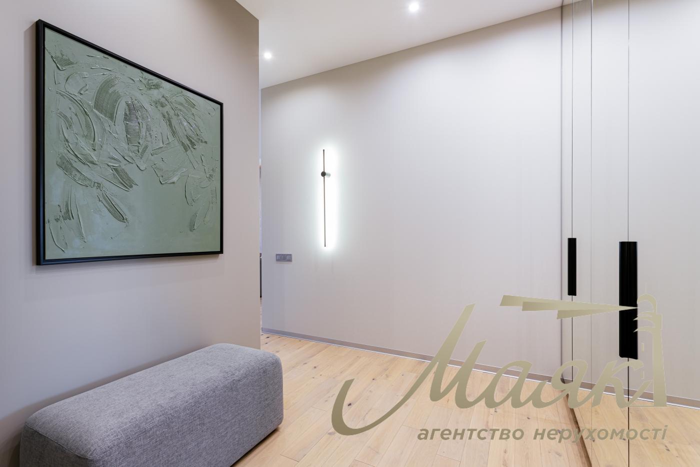 Продаж 3х-кімнатної квартири 86 м2 в ЖК "ЖК RESIDENT Concept House" Володимирська 86а, Київ