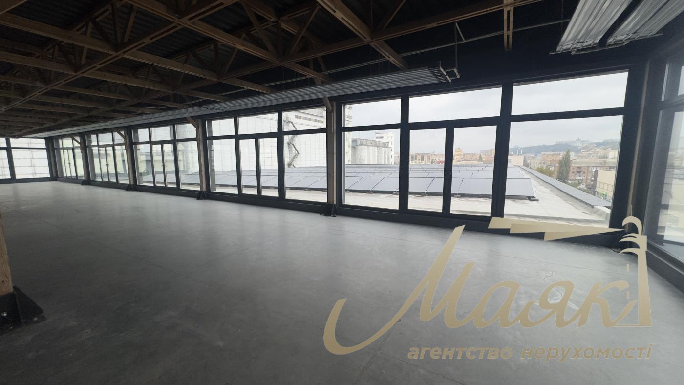 Оренда складу А+ класу 2100 м2 на Подолі