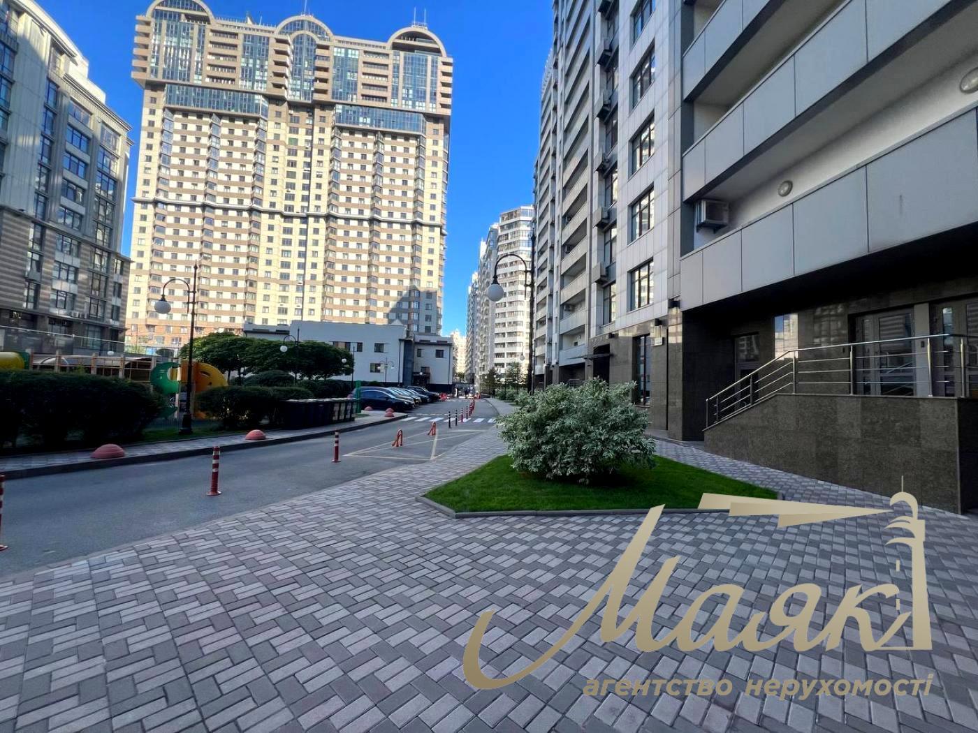 Продажа комерческого помещения 235м2 в ЖК Новопечерские Липки, Андрея Верхогляда ул. (Михайла Драгомирова), 16