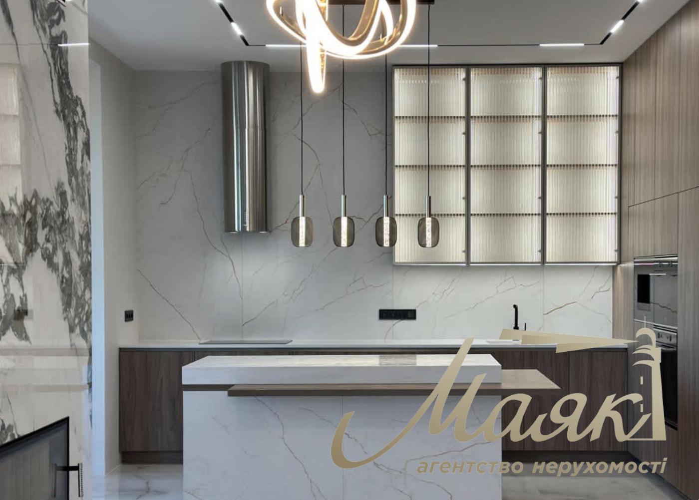 Продажа 2х-этажного дома  200м2 в с. Ходосовка в КГ "Нова Ходосовка" , Киево-Святошинский район