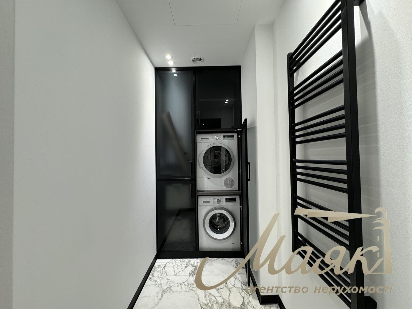 Продажа 3к квартиры 150м2 в ЖК Новопечерские липки, Драгомирова 17, Печерск, Киев