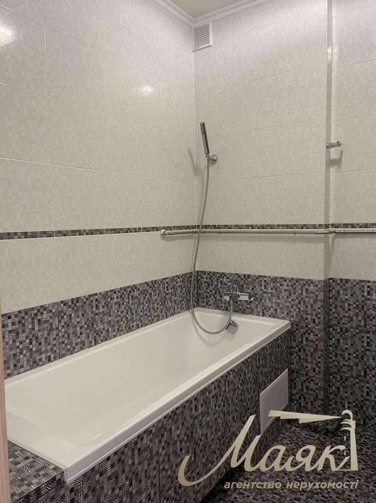 Sale of 4-room 2-level apartment 88 m2 + terrace in residential complex White Chocolate, Center, Belogorodka,