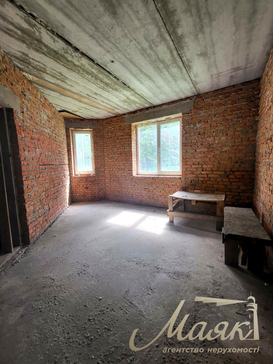 Продаж двоповерхового будинку 270м2 у с. Кременище, Києво-Святошинський р-н