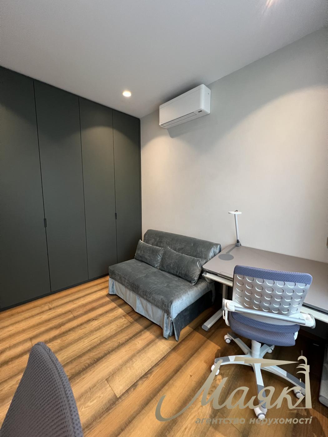 Продаж 4к квартири в ЖК Skyline Residence, по вул. Євгена Коновальця 26-А