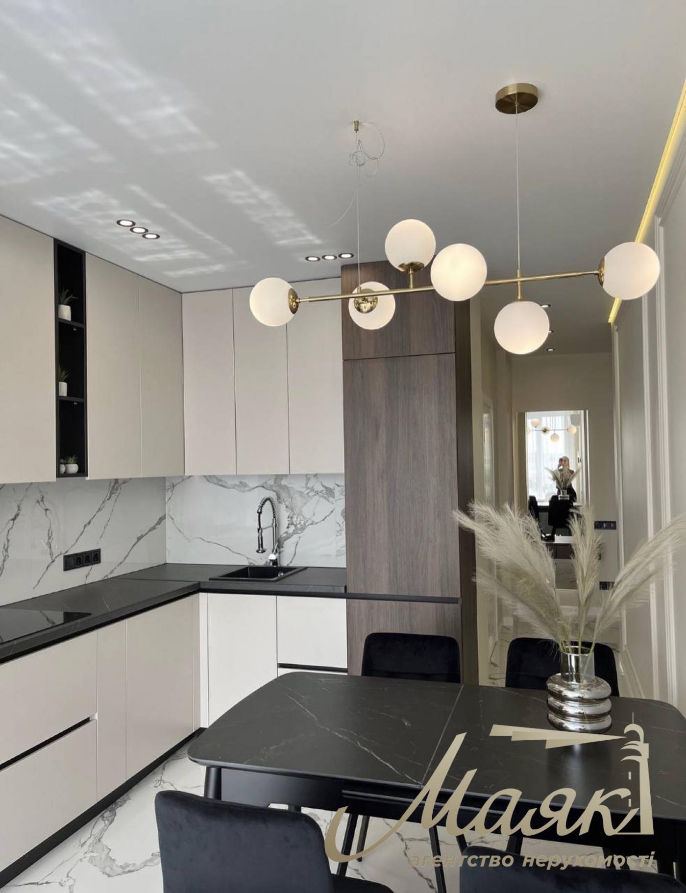 Продаж 2к квартири за переуступкою ЖК Русанівська Гавань, вул. Микільсько-Слобідська