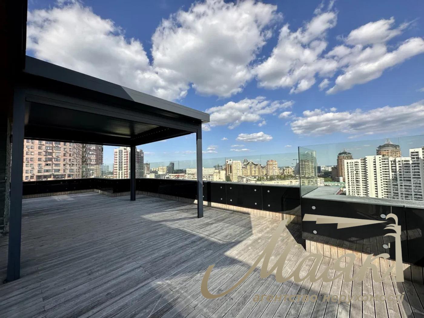 Продаж дворівневої 4к квартири вул. Коновальця, Печерськ