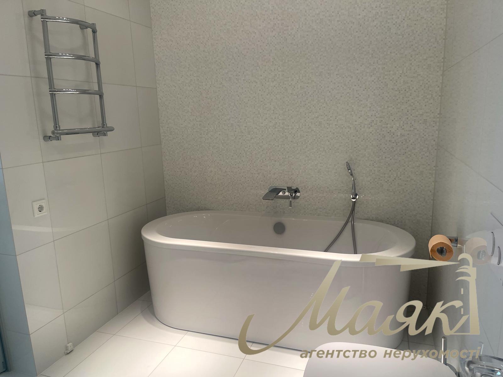 Продаж квартири 140м2 в ЖК Новопечерські липки вул. Андрія Верхогляда 14 (Михайла Драгомирова), Печерський район, Київ