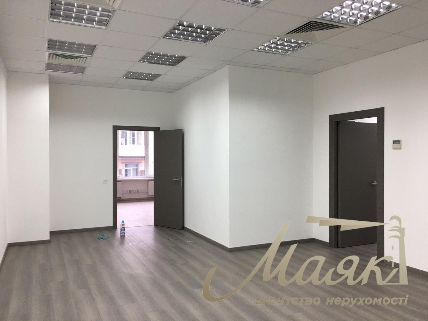 Оренда офісу 340м2 у БЦ Карнегі, вул.Кловський узвіз 7.