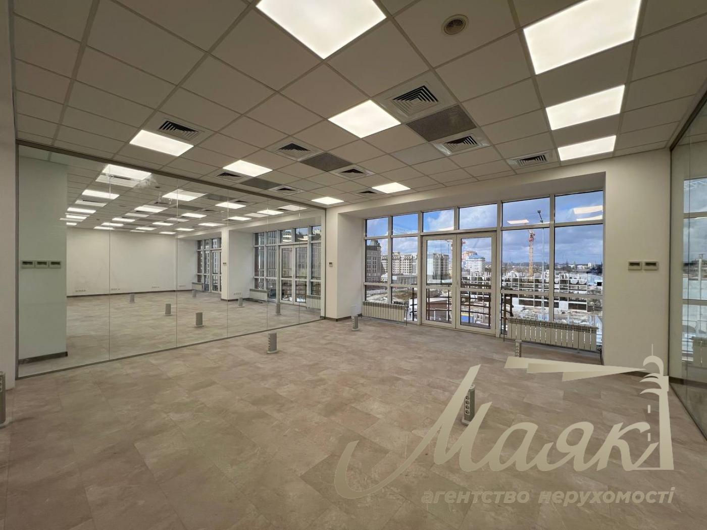 Office for rent with renovation 400m2, Verkhniy Val, Podol