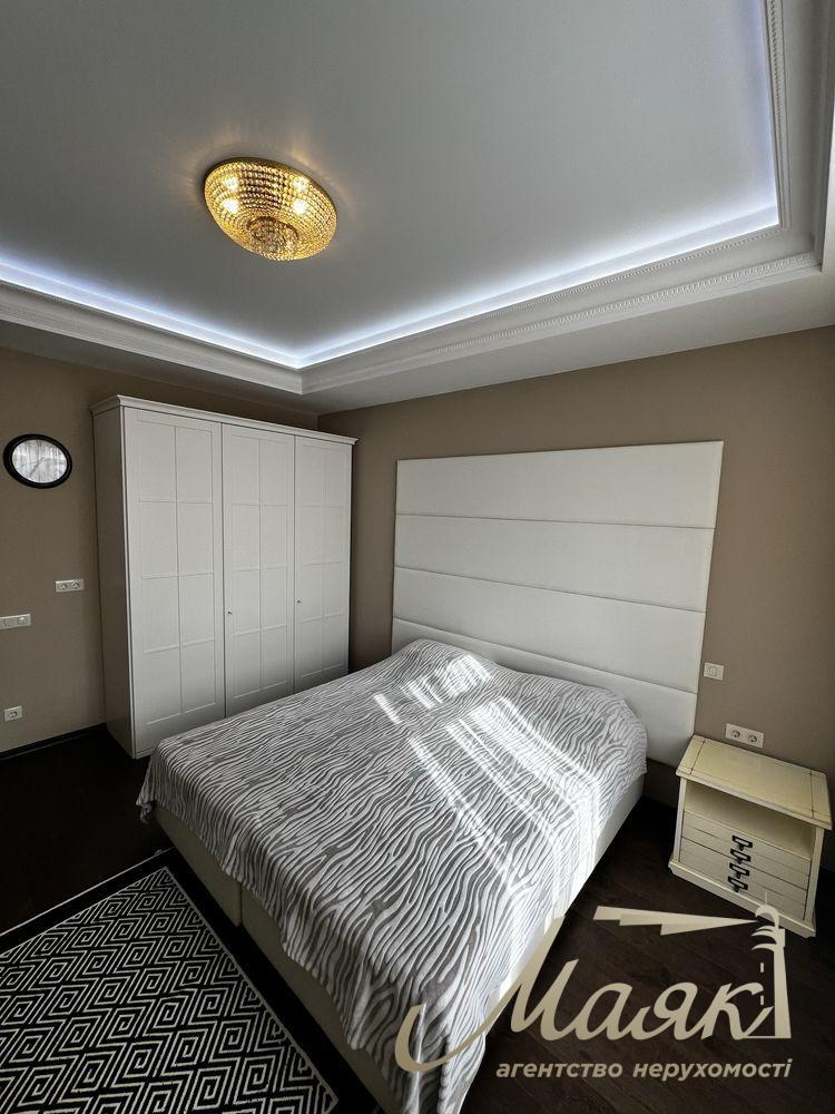 For sale 3-k apartment 120m2 in LCD "Novopecherskie Lipki" str. Andriy Verkhoglyada, 7, Pechersky district, Center.