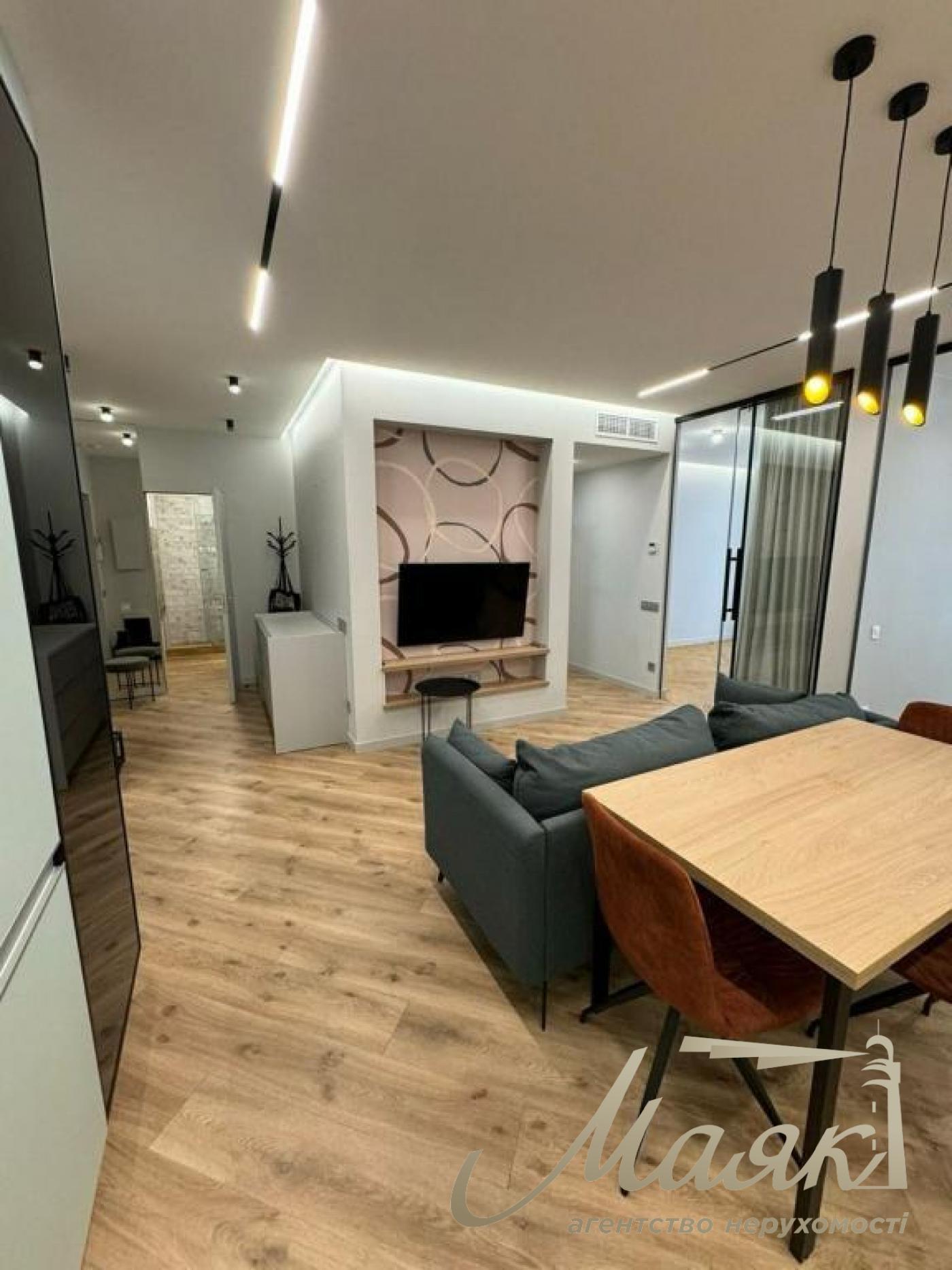 Оренда 4-х кімнатної квартири, 86 м2 ЖК Французький квартал 2 Маккейна Предславинська