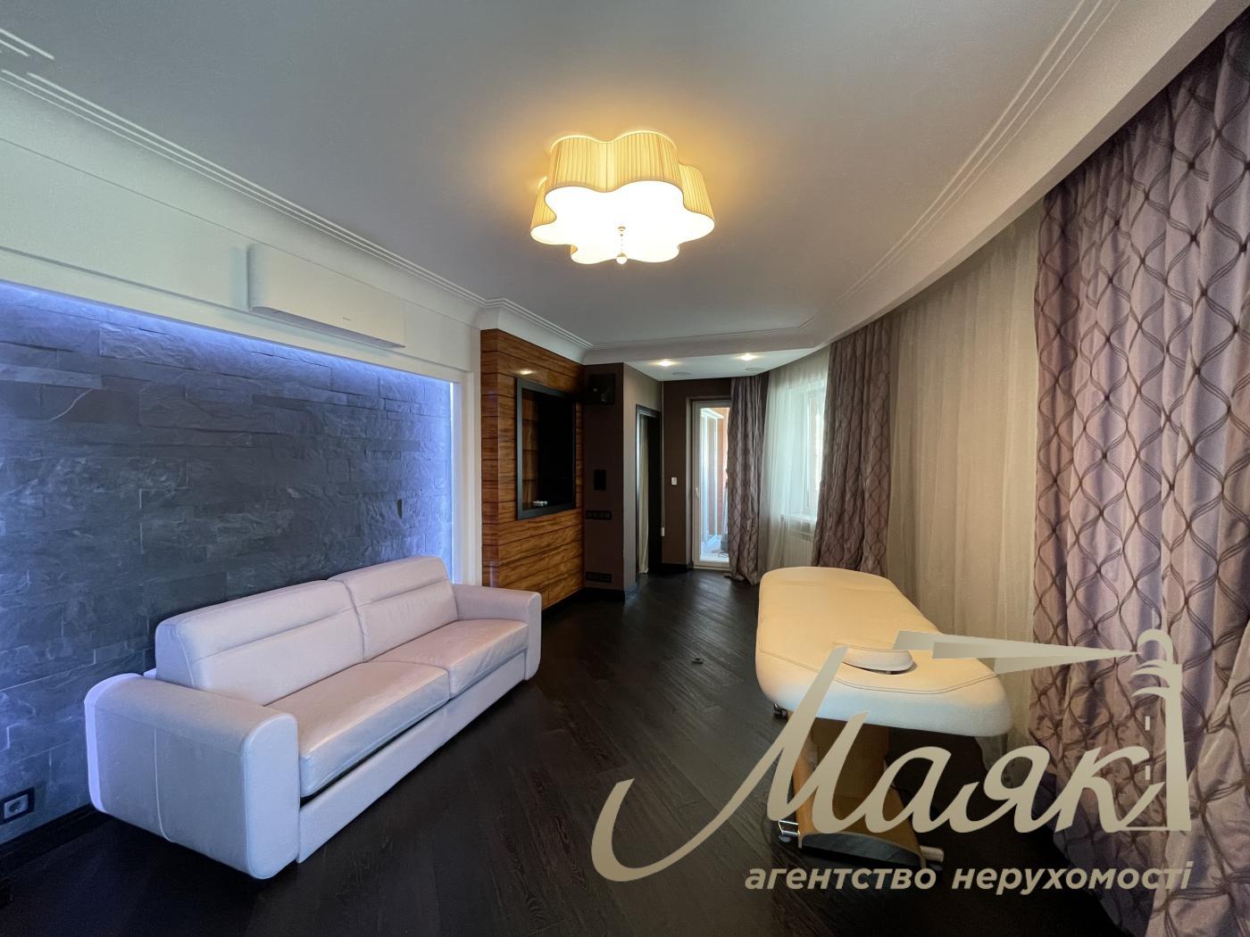 Rent penthouse str. Sribnokilska, Poznyaki, Osokorki