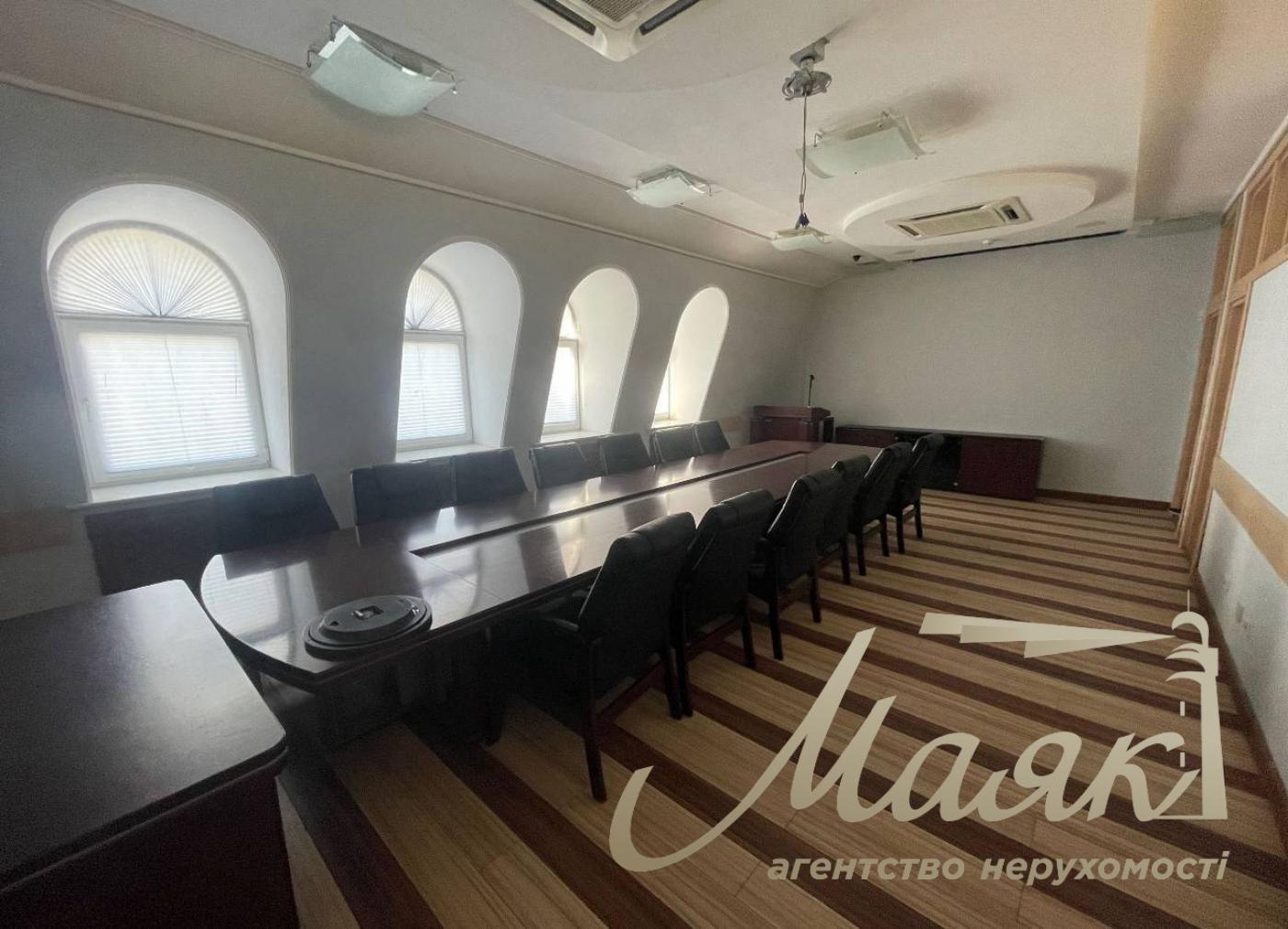 Оренда ОСЗ по вул.Саксагаснкого 67-Б, Центр.