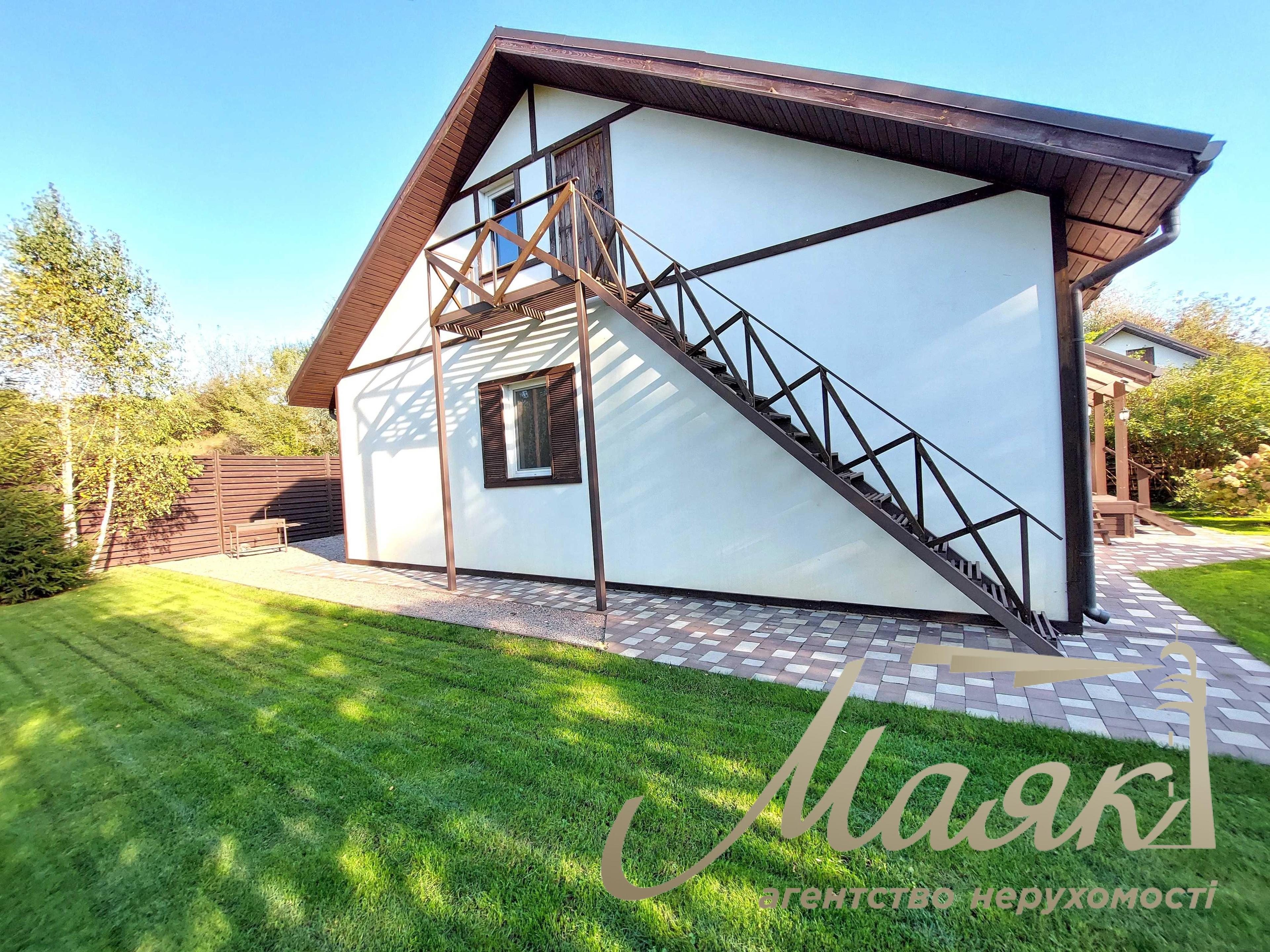 Продаж будинку з ремонтом 147м2 у Лісниках, біля озера.