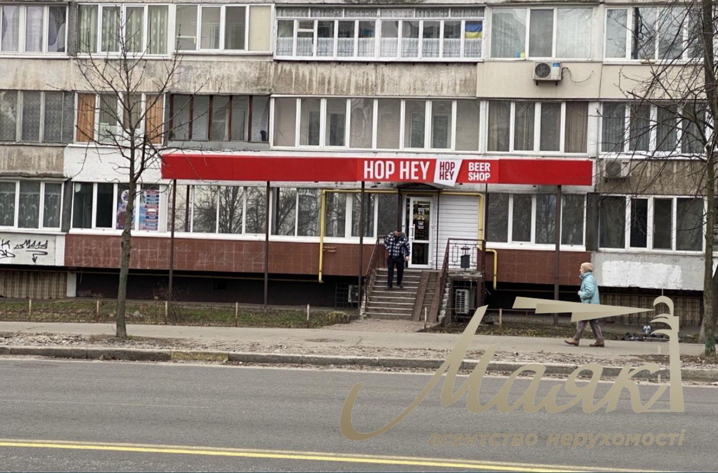 Sale of facade premises 76m2, in the center of Kyiv, Lipkovskogo st., 27/5.