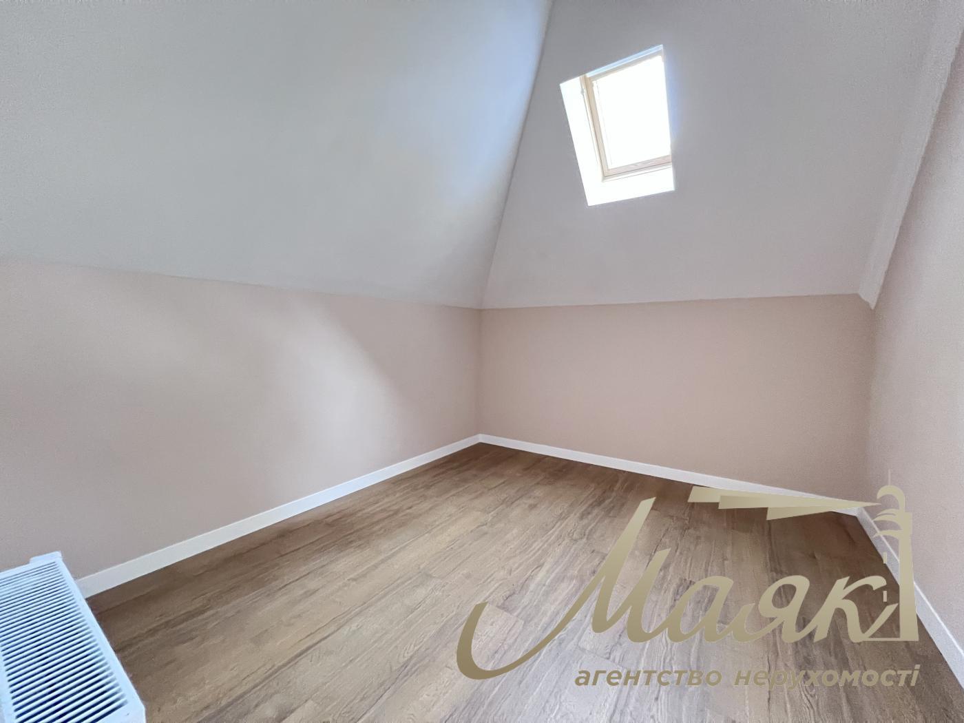 Продаж будинку в закритому КМ AlpenPark серед лісу