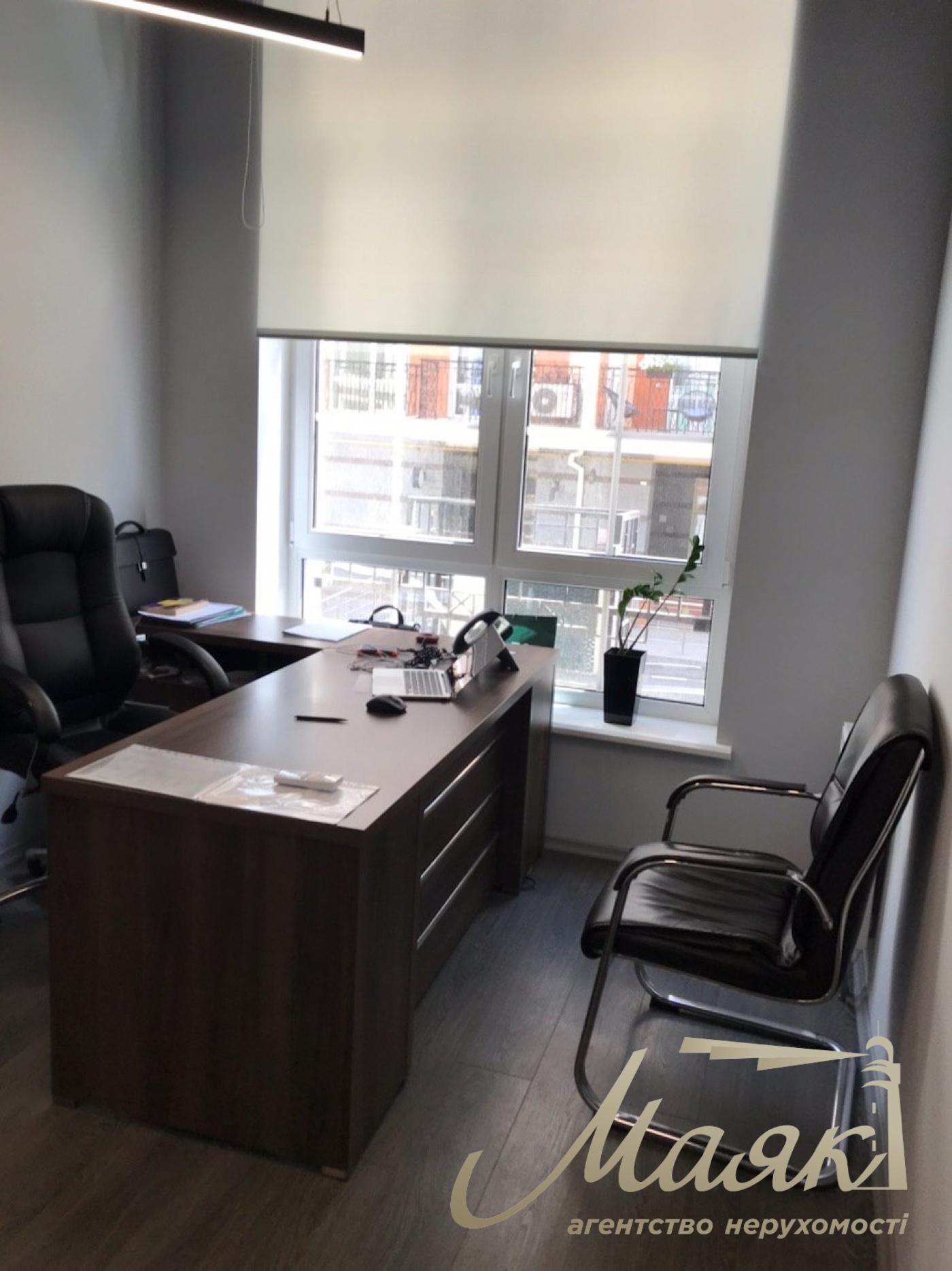 Оренда офісу 220м2 на Воздвиженці по вул.Дегтярна 8, Поділ.