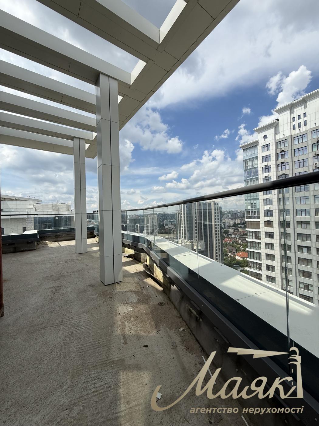 Sale of apartment/penthouse with view in residential complex Novopecherskie Lipki, Andreya Verkhoglyada street, Pechersky district, Kyiv