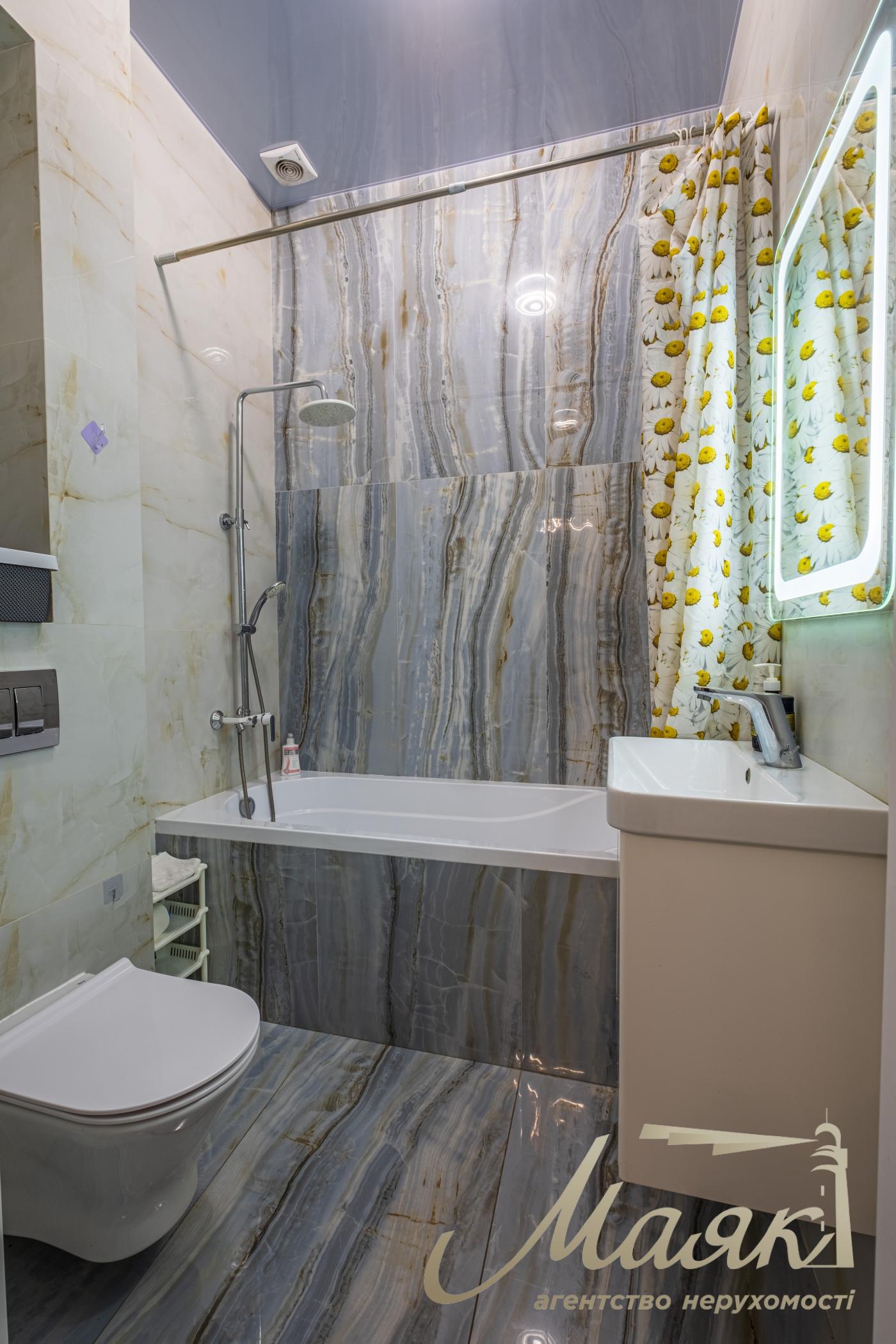 Продажа одноэтажного дома 182.6 м2 в с. Погребы, ул. Пасиченка, Киевская обл, Броварский р-н.