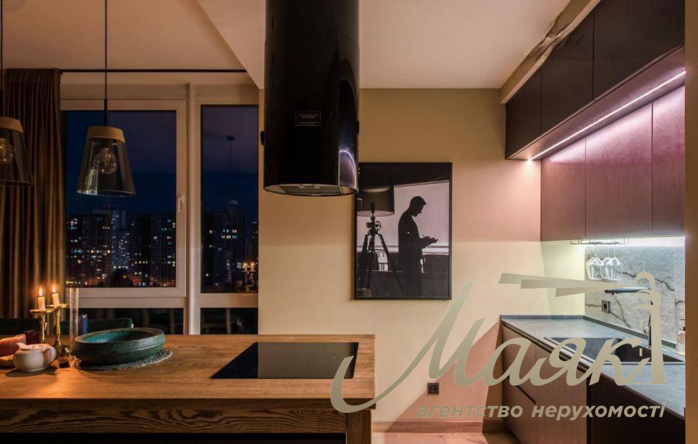 Продаж видової 4-х кімнатної квартири, 113 м2 в ЖК Славутич Зарічний