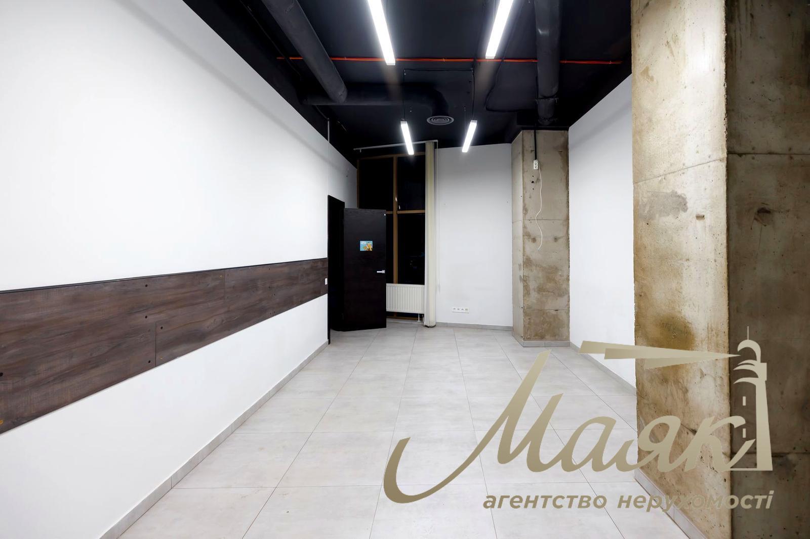 Office for rent 130 sq.m. in BC Hephaest, 99a Glubochitskaya str.