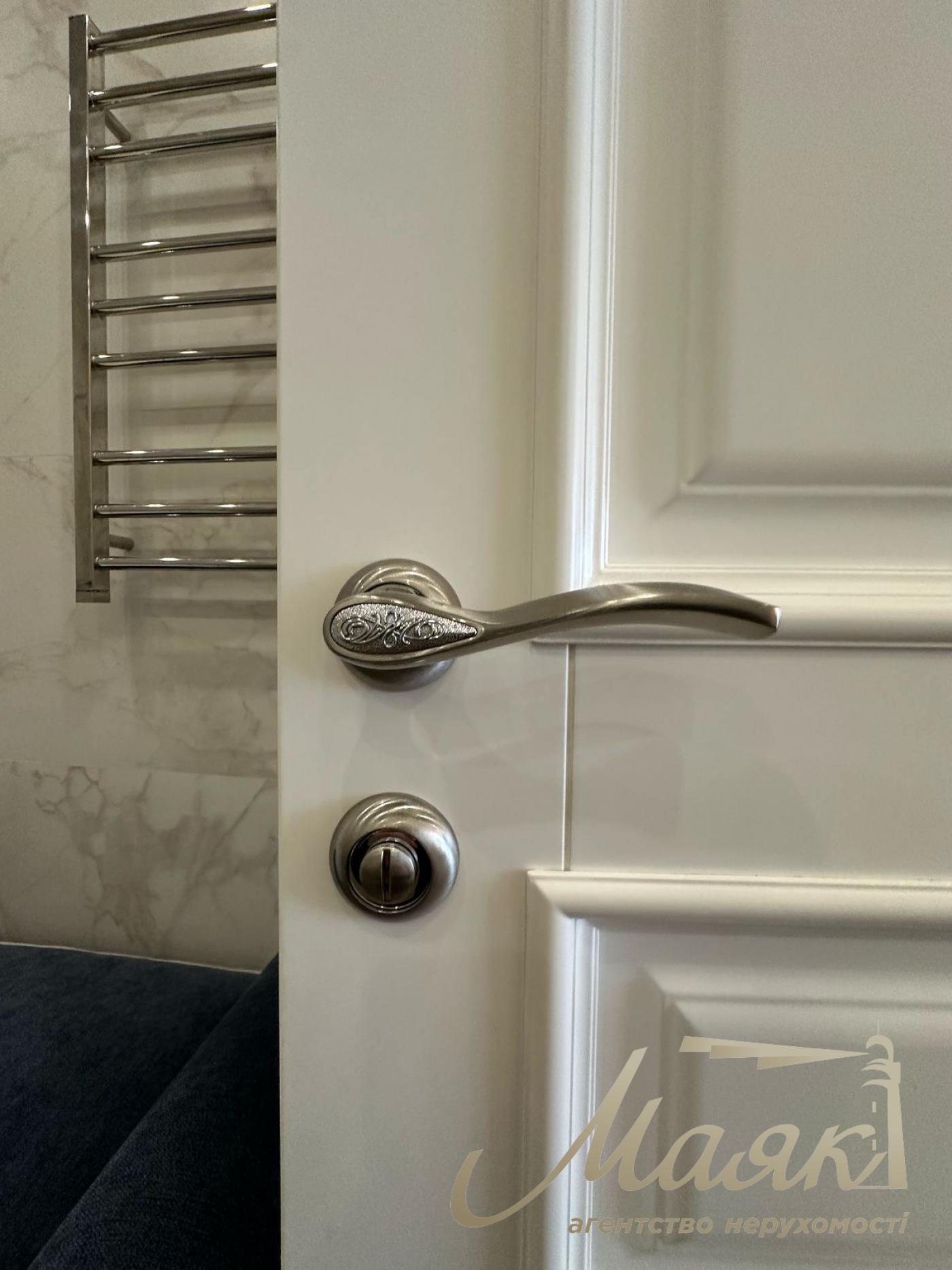 Sale of apartment 156m2 in residential complex Novopecherskie Lipki, Andreya Verkhoglyada st., Pechersk, Kyiv