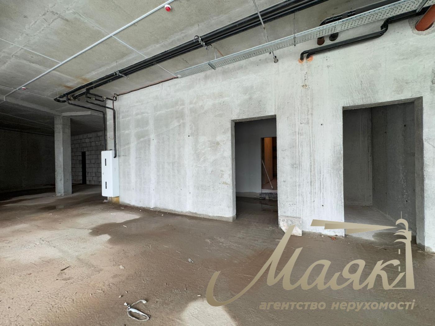 Rent a facade of 700m2 for a restaurant, Bridge, Slavutich