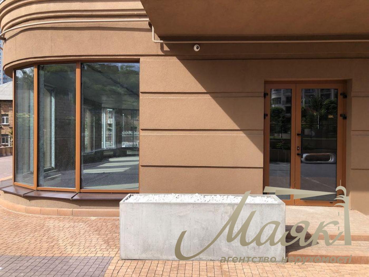 Sale of commercial premises residential complex Pechersk Plaza, Boychuka st.