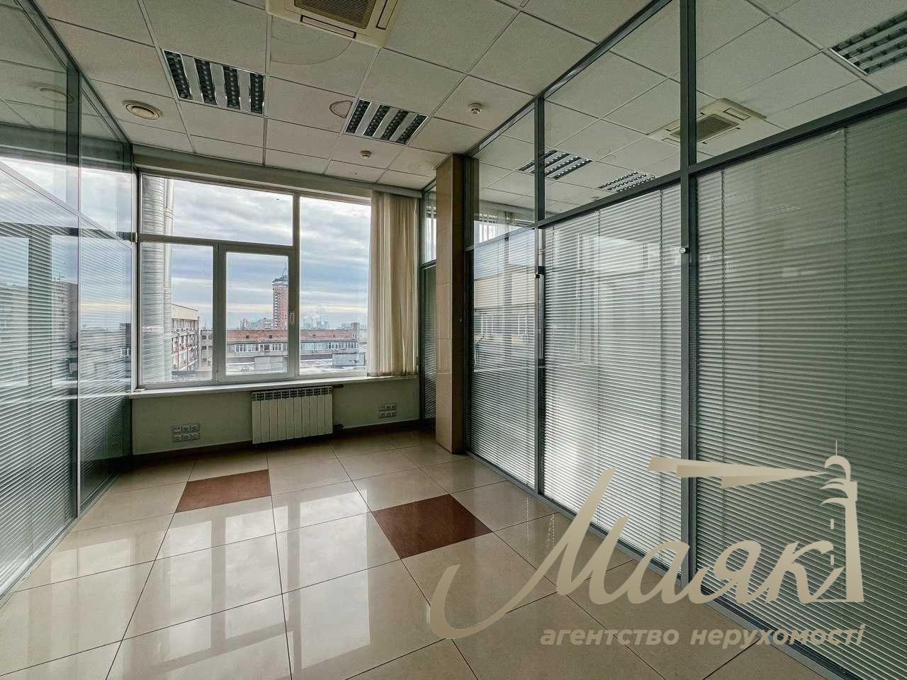 Оренда офісу на Печерську 1 158м2 на б-р Лесі Українки 26.